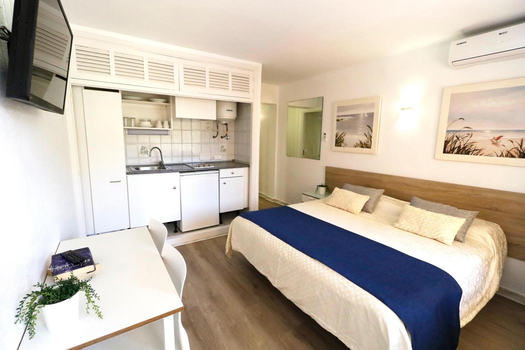 Naika Studios & Apartments Palmanova 외부 사진